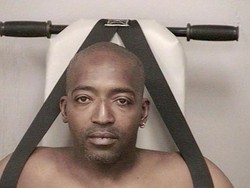 Bugil, Pria AS Berlarian di Jalanan Usai Tabrak 4 Mobil