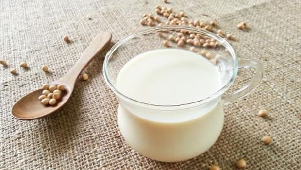 Bunda Perlu Tahu, 4 Hal tentang Konsumsi Susu pada Anak