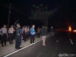 Bus Dibakar Massa karena Lawan Arah dan Tabrak Pemotor hingga Tewas