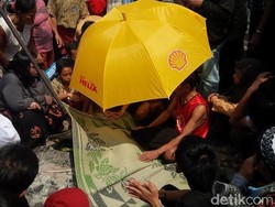 Siswa SD Tewas Setelah Tersambar KA Sancaka