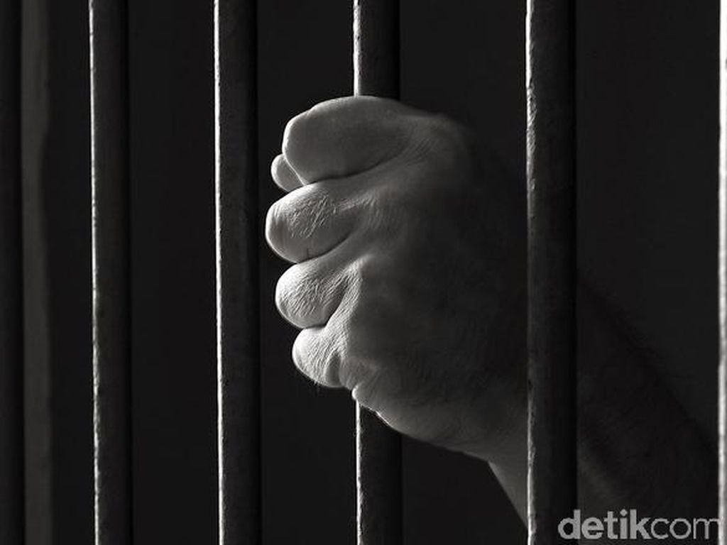 Terlibat Korupsi, Eks Bupati Pelalawan Dijebloskan ke Penjara