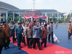 BJ Habibie, KSAL dan Menteri Kabinet Kerja Hadiri Perayaan ke-20 Harteknas