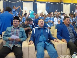 Soal Penantang Risma, Zulkifli: Kami Cari yang Terbaik, Bukan Boneka loh