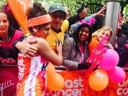 Dorong Rasa Bangga Menstruasi, Wanita Ini Lari Maraton Tanpa Pembalut