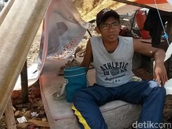 Memilih Menggelandang, Ini Alasan Amin Ikhsan Menolak Direlokasi ke Rusun Rancacili