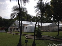 HUT ke-70 RI , Jokowi Hadirkan Tenda Tembus Pandang Berkonsep Maritim di Istana