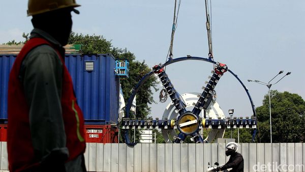 Minggu Diresmikan Jokowi, Intip Momen MRT Dibangun dari Awal