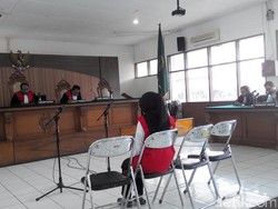 Ibu yang Meminumkan Cairan Pemutih pada Anaknya hingga Tewas Divonis 1 Tahun Penjara