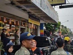 Ridwan Kamil Segel Area Parkir Toko Sepatu Grutty di Cibaduyut