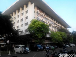 Di Balik 70 Tahun Kemerdekaan Indonesia, Gedung Pola yang Terabaikan
