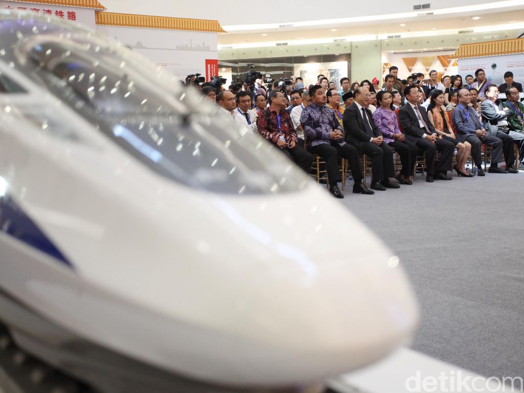 Kereta Cepat JKT-BDG Dijamin Nggak Mangkrak Kereta Cepat JKT-BDG Dijamin Nggak Mangkrak