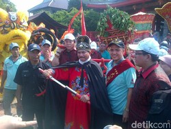 Menpar Arief Peringati 610 Tahun Kedatangan Cheng Ho Pakai Kostum Kaisar Ming