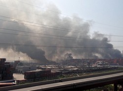 Korban Tewas Ledakan Dahsyat di Tianjin Jadi 17 Orang, 400 Luka