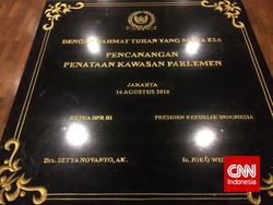 Ini Prasasti Peresmian 7 Proyek DPR yang Batal Ditandatangani Jokowi