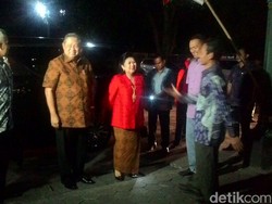 SBY Temui Follower Twitternya di Yogyakarta