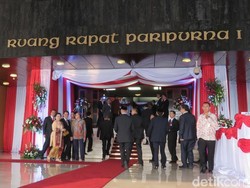 Habibie Tak Ikut Sidang Bersama DPD-DPR