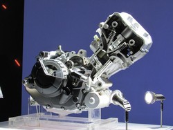 All New Honda CB150R StreetFire Makin Bertenaga