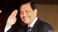 Meme Politik: Panasnya Luhut Ancam Cari Dosa Amien Rais