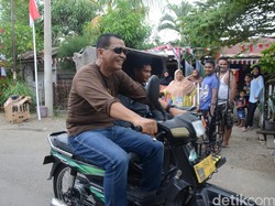 Melihat Gaya Pangdam Iskandar Muda Menyamar Jadi Tukang Becak