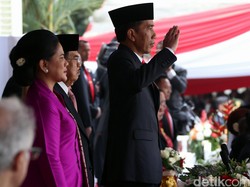 Sikap Hormat JK Kepada Bendera Disoal, Ini Penjelasan Istana Wapres