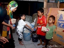 Di Makassar, Mengalir Kebaikan dari Komunitas Berbagi Nasi