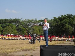 Motivasi Mahasiswa UGM, Gubernur Ganjar Bicara Impor Sapi hingga Ideologi