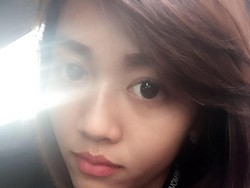 Foto Cantik Dita Pramugari Trigana di Facebook yang Dikenang Keluarga