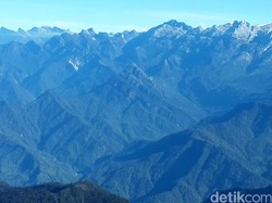 Terdengar Suara Tembakan, Pesawat yang Ditumpangi Kapolda Papua Putar Arah