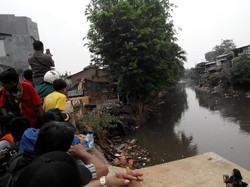 Alat Berat yang Dibakar Ditarik, yang Baru Sudah Merapat ke Kampung Pulo