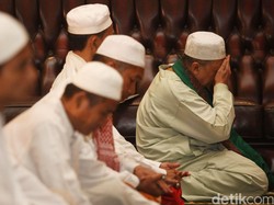 Dulu di Istana, Kini Hamzah Haz Ngantor dari Masjid ke Masjid