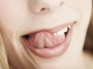 Ini Alasan Mengapa Menelan Air Liur Tak Bisa Hilangkan Rasa Haus