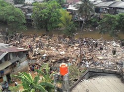 Ahok Bersedia Ongkosi Penduduk Kampung Pulo Rp 5 Juta per Orang untuk Mudik