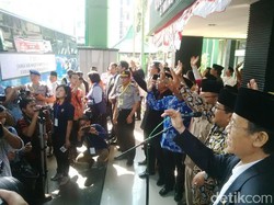 Calhaj Kloter Pertama Embarkasi Surabaya Diberangkatkan Gubernur