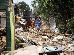 Normalisasi Kali Ciliwung di Kampung Pulo Jadi Tempat Wisata Dadakan