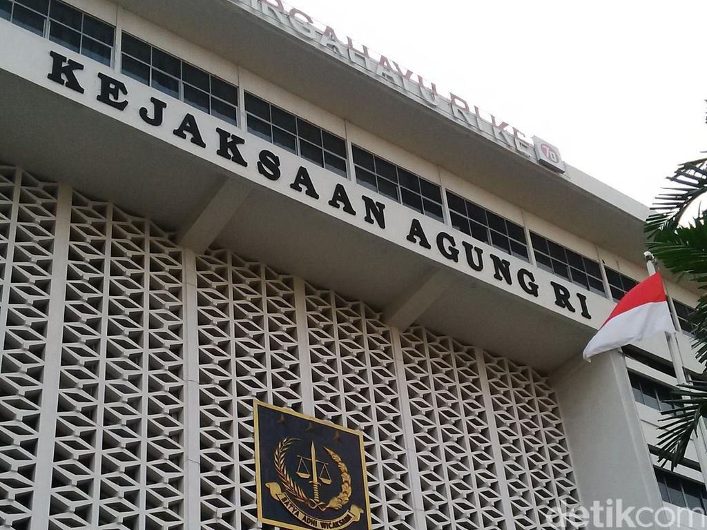 Direktur Industri Logam Kemenperin Diperiksa Jadi Saksi di Kasus Impor Baja Direktur Industri Logam Kemenperin Diperiksa Jadi Saksi di Kasus Impor Baja