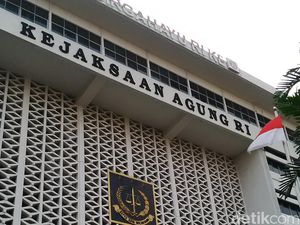 Kejagung Periksa Direktur di Kemenperin Terkait Kasus Impor Tekstil  Kejagung Periksa Direktur di Kemenperin Terkait Kasus Impor Tekstil