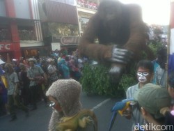 Pawai Kemerdekaan di Yogya, Ada Korban Erupsi Merapi dan Kingkong Raksasa