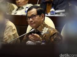 Seskab Pramono Anung: Jangan Beri Remisi untuk Gayus, Menkum HAM!