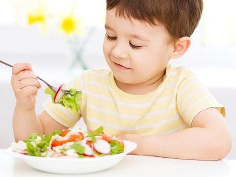 Tips Agar Anak Mau Makan  Buah  dan Sayur