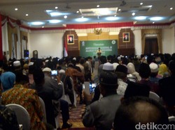 Tepuk Tangan Menggema saat Jokowi Sebut Islam Nusantara dan Berkemajuan