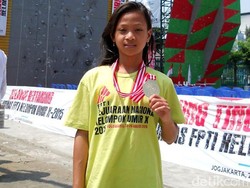 Ini Lintang, Spider Kid asal Yogya Peraih Emas di Kejurnas Panjat Dinding