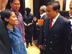 Senyum Bahagia Prabowo Dampingi Kebebasan TKW Wilfrida dari Hukuman Mati