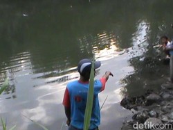 Mayat Pria Terbungkus Karung Ditemukan di Sungai Pekalen