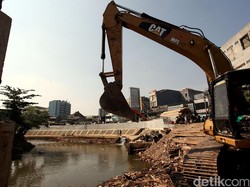 Anies Cabut Kasasi Sodetan Ciliwung, Bagaimana dengan PUPR?