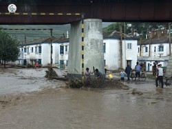 Korut Dilanda Banjir, 40 Orang Tewas dan Ribuan Lainnya Terjebak