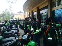 Cair! Akhirnya Abang Ojek GrabBike yang Baru 2 Minggu Gabung Bisa Ambil Gaji