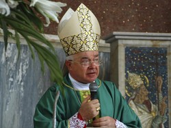 Mantan Uskup Vatikan Tersangka Pencabulan Anak Ditemukan Tewas