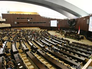 Latar Belakang Pendidikan Anggota DPR: 9,7% Lulus SMA-9,2% Lulus S3 Latar Belakang Pendidikan Anggota DPR: 9,7% Lulus SMA-9,2% Lulus S3