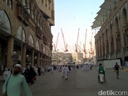 3 Bus Pengangkut Jemaah Haji Indonesia Mogok di Bir Ali