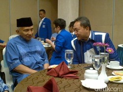 Sebut Jokowi Bapak Bangsa, Amien Rais Kembali Serukan Musyawarah Nasional